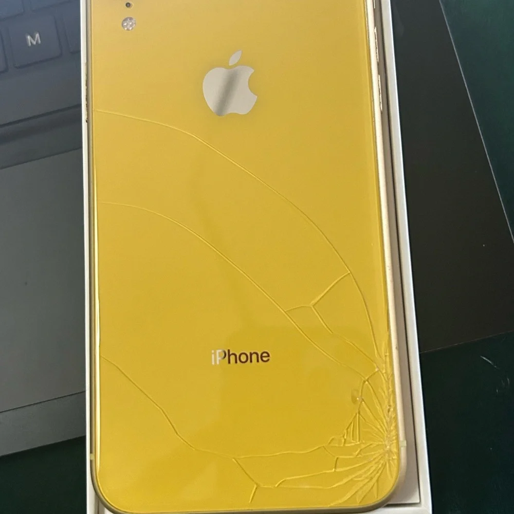 Apple iPhone - Silver